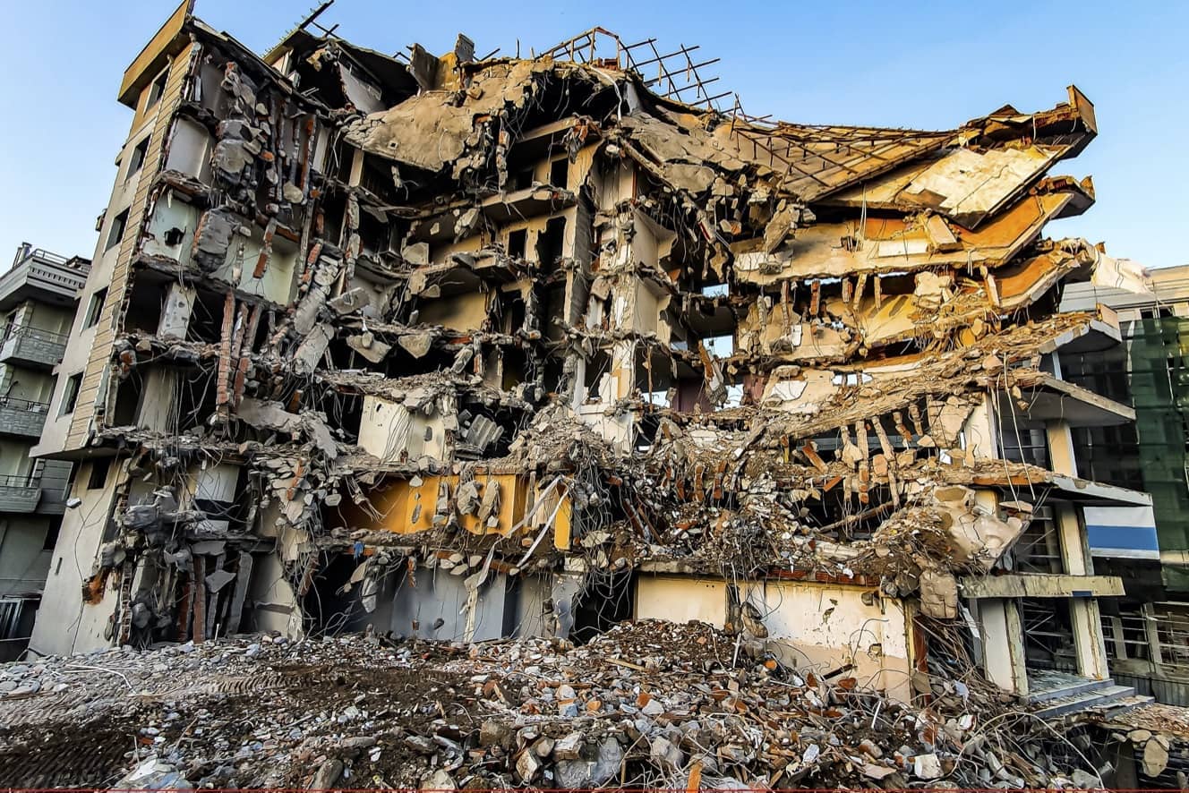 Turkey and Syria Earthquake 2023. A devastating magnitude 7.8 earthquake struck the Turkish province of Kahramanmaras. Photo: Twintyre (Shutterstock).