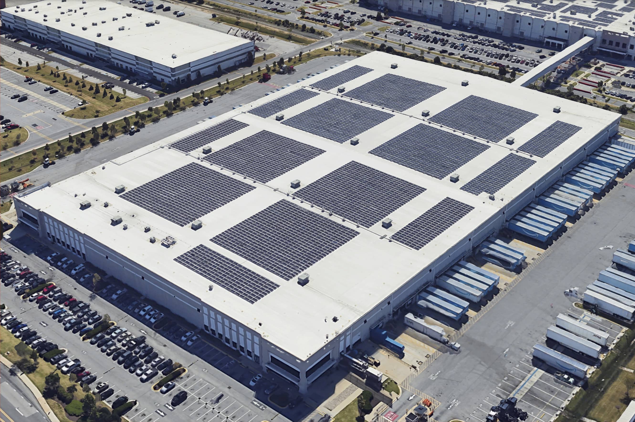 Amazon Prime trailers lined up outside an Amazon Fulfillment Centre in Baltimore, US. Image: © Google Maps 2023. Data from AirbusData SIO, NOAA, U.S. Navy, NGA, GEBCO.